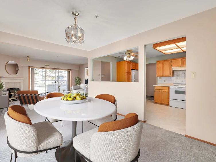 101-5377 201a Street, Langley, BC, V3A 1S7 - 5