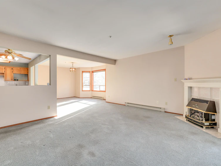 101-5377 201a Street, Langley, BC, V3A 1S7 - 4