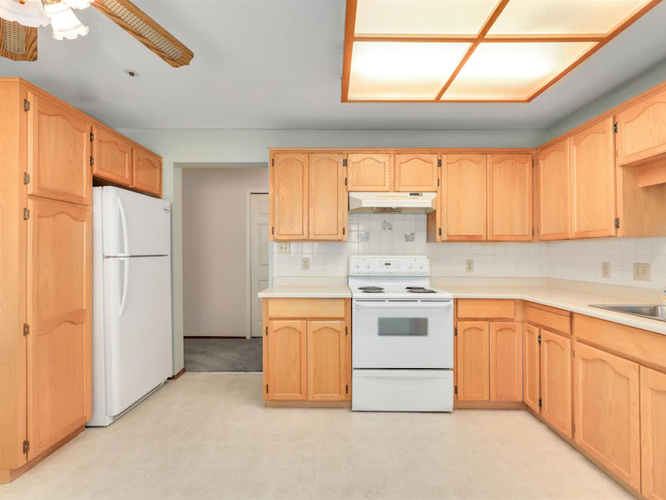 101-5377 201a Street, Langley, BC, V3A 1S7 - 11