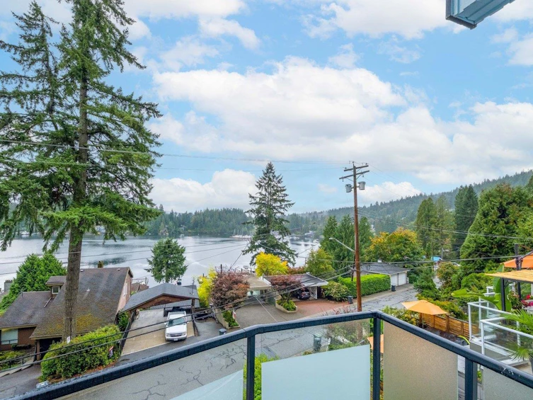 2727 Panorama Drive, North Vancouver, BC, V7G 1V7 - 32