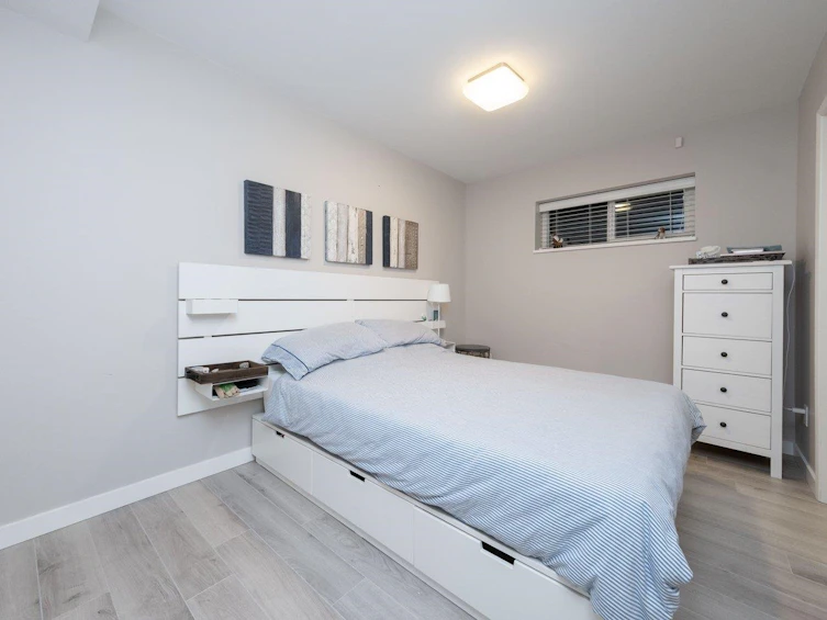 2727 Panorama Drive, North Vancouver, BC, V7G 1V7 - 34