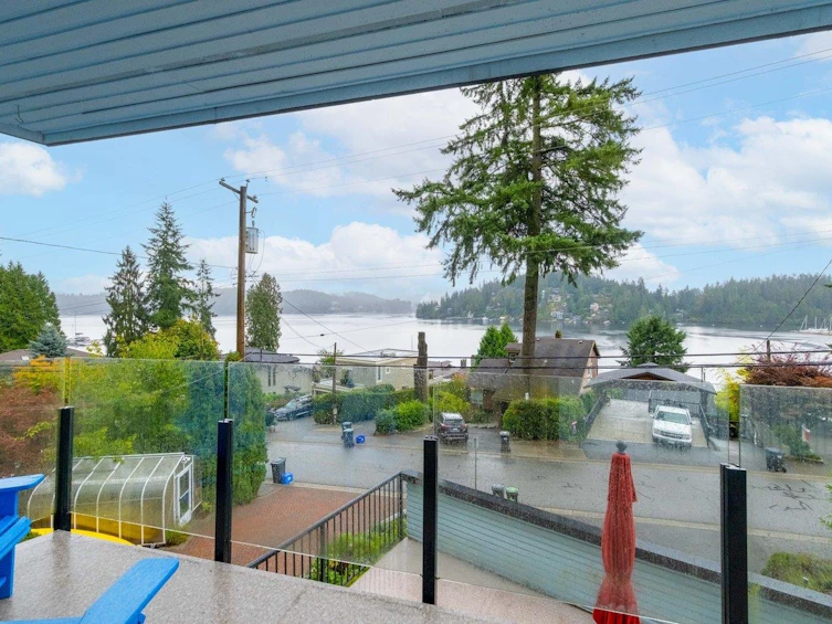 2727 Panorama Drive, North Vancouver, BC, V7G 1V7 - 16