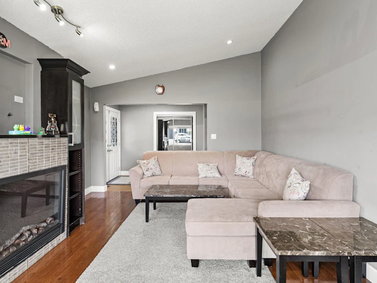 15042 85a Avenue, Surrey, BC, V3S 6A5 - 6