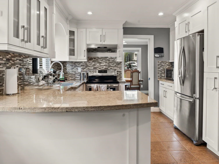15042 85a Avenue, Surrey, BC, V3S 6A5 - 11