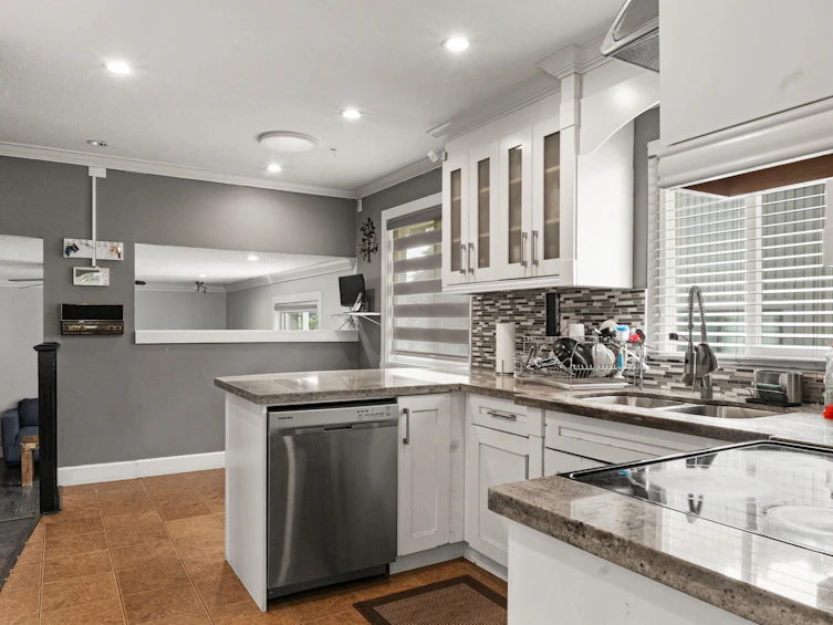 15042 85a Avenue, Surrey, BC, V3S 6A5 - 10