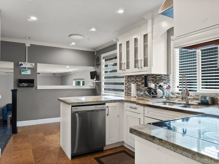 15042 85a Avenue, Surrey, BC, V3S 6A5 - 9