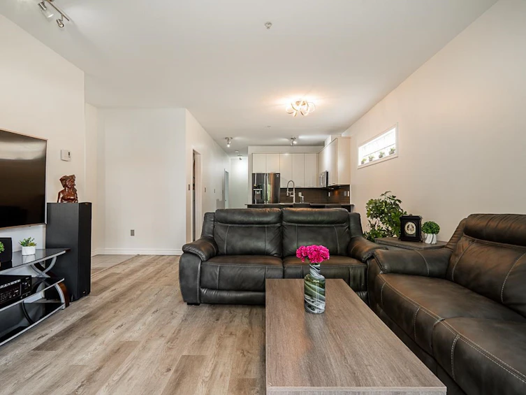 213-2478 Welcher Avenue, Port Coquitlam, BC, V3C 0A6 - 3