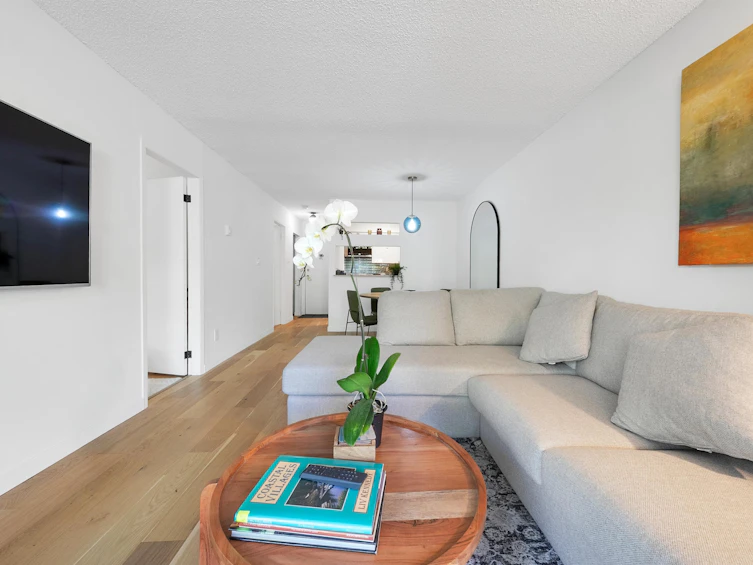 208-2119 Bellevue Avenue, West Vancouver, BC, V7V 1C2 - 19