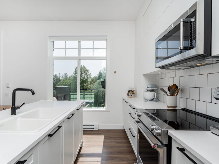 85-3552 Victoria Drive, Coquitlam, BC, V3E 0N7 - 3