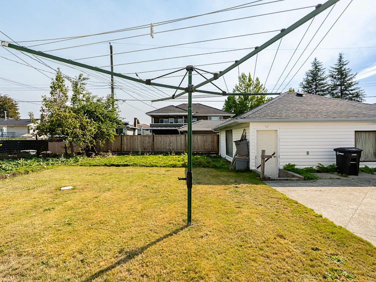 6546 Dunnedin Street, Burnaby, BC, V5B 1Y8 - 33