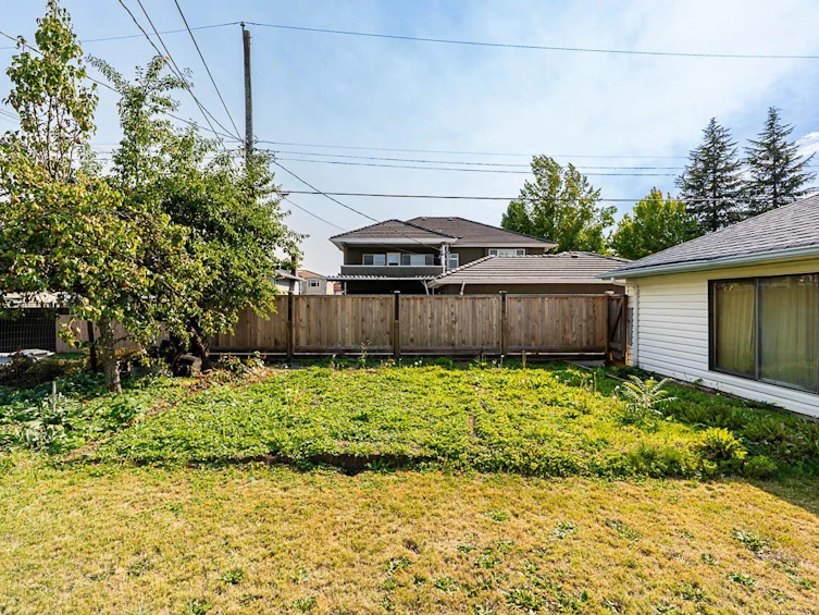 6546 Dunnedin Street, Burnaby, BC, V5B 1Y8 - 35