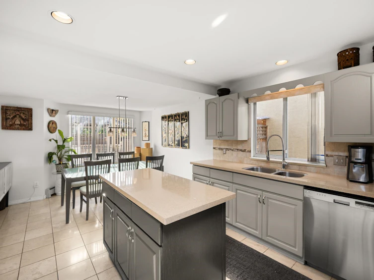 5211 Turner Street, Richmond, BC, V6V 2P8 - 11