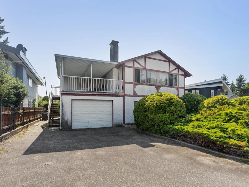 920 Everett Crescent, Burnaby BC V5A 2N5