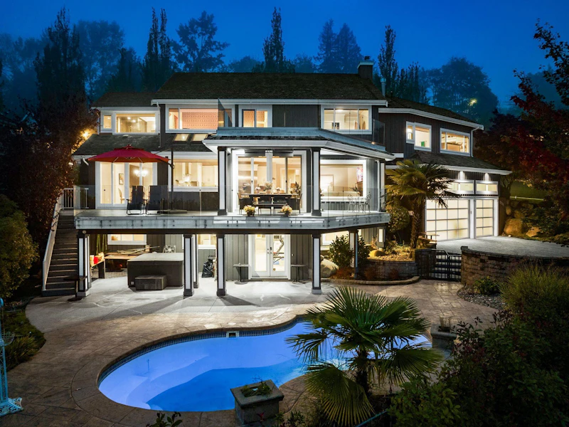 2278 Orchard Lane, West Vancouver BC V7V 4X6