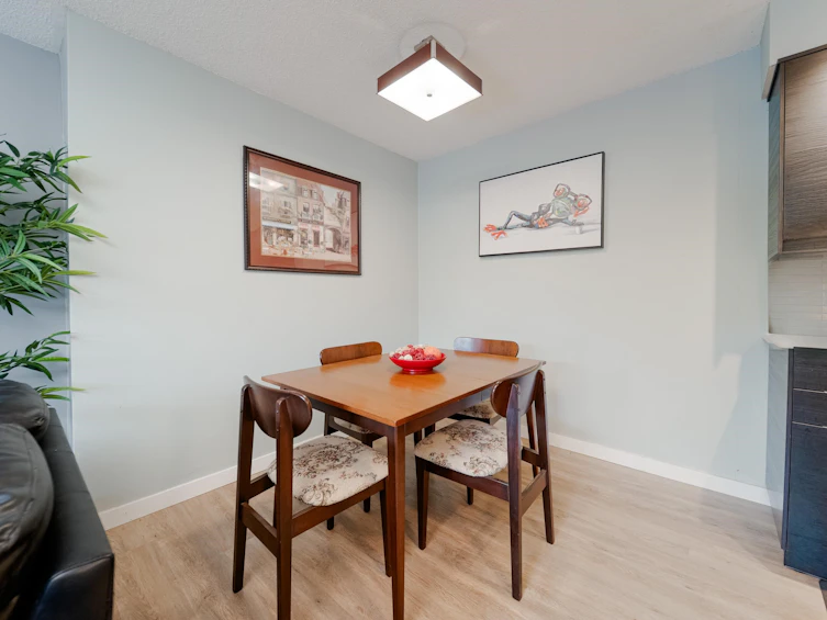 108-2450 Cornwall Avenue, Vancouver, BC, V6K 1B8 - 2