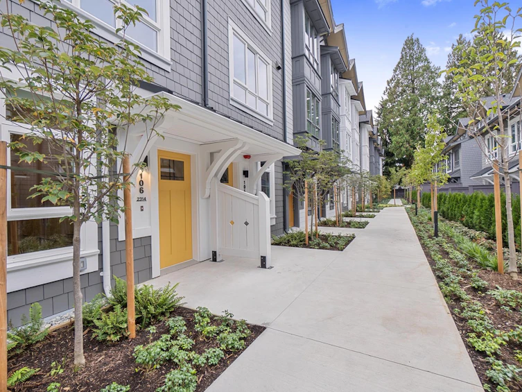 106-2320 Emery Court, North Vancouver, BC - 2