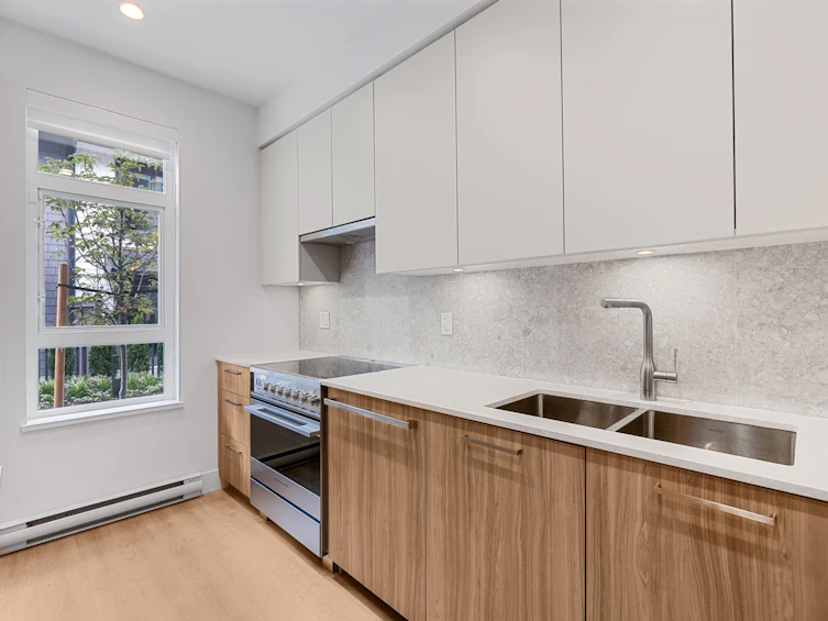 106-2320 Emery Court, North Vancouver, BC - 6
