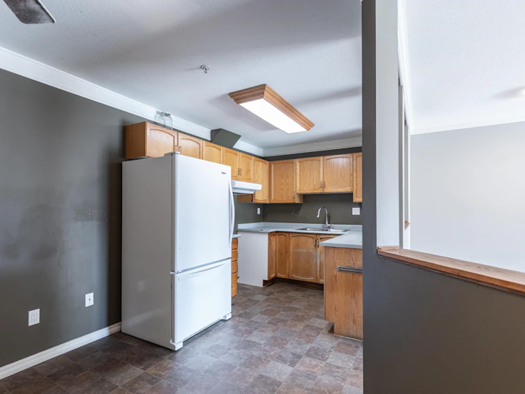 402-2964 Trethewey Street, Abbotsford, BC, V2T 6P4 - 4