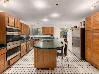 5280 Sperling Avenue - 5