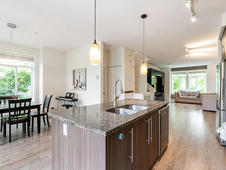 6-8250 209b Street, Langley, BC, V2Y 0J7 - 2