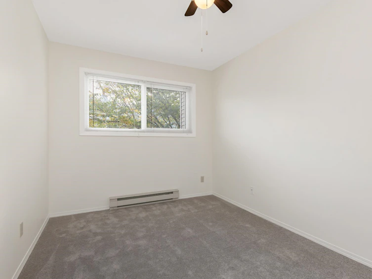 205-32910 Amicus Place, Abbotsford, BC, V2S 6G9 - 25
