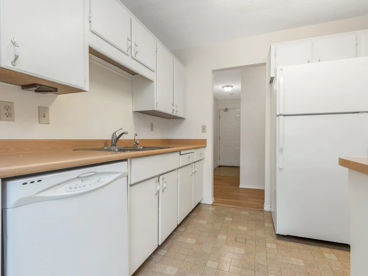 205-32910 Amicus Place, Abbotsford, BC, V2S 6G9 - 7