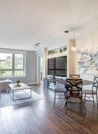 315 701 Klahanie Drive