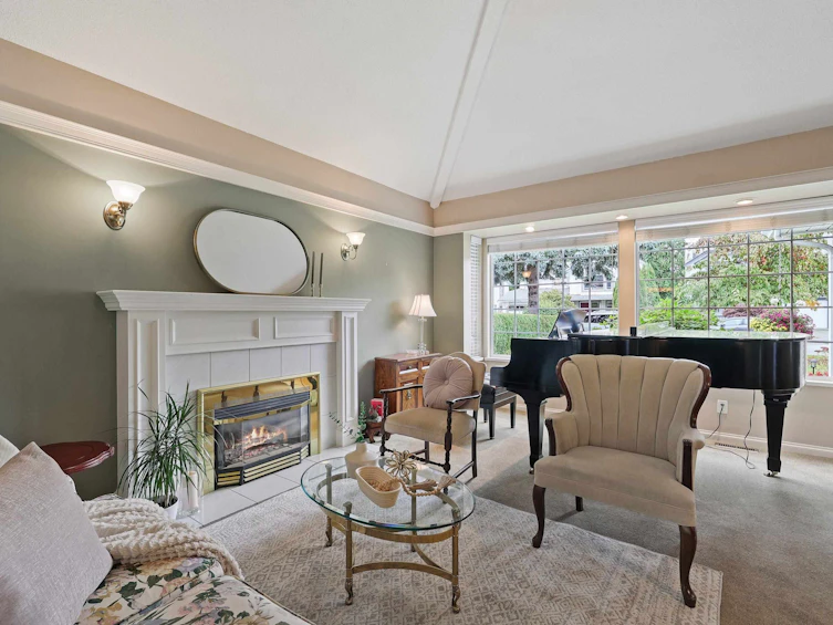 9310 153 Street, Surrey, BC, V3R 0E6 - 5