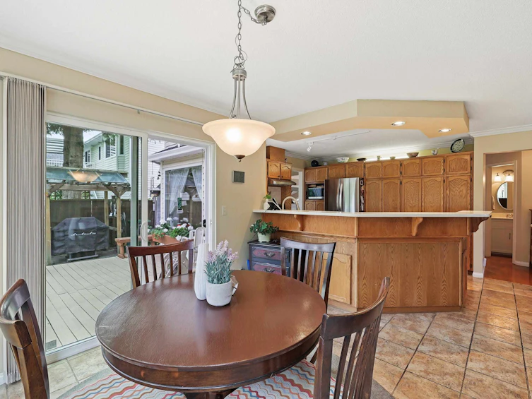 9310 153 Street, Surrey, BC, V3R 0E6 - 10