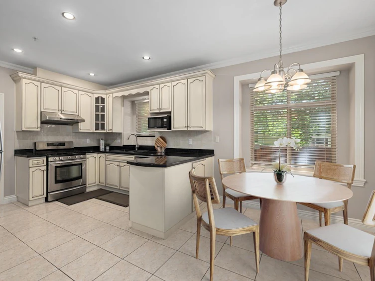 8291 Laurel Street, Vancouver, BC, V6P 3V2 - 13