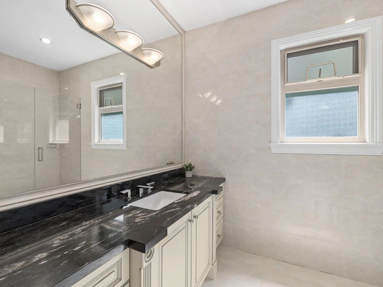 8291 Laurel Street, Vancouver, BC, V6P 3V2 - 20