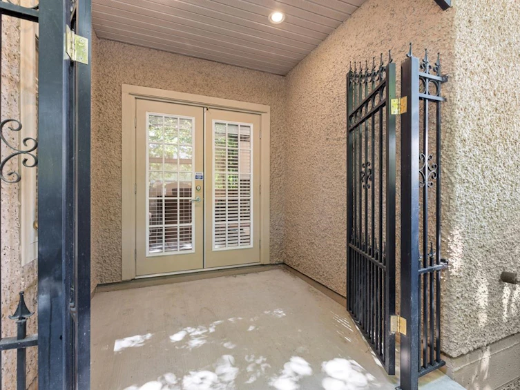 8291 Laurel Street, Vancouver, BC, V6P 3V2 - 9