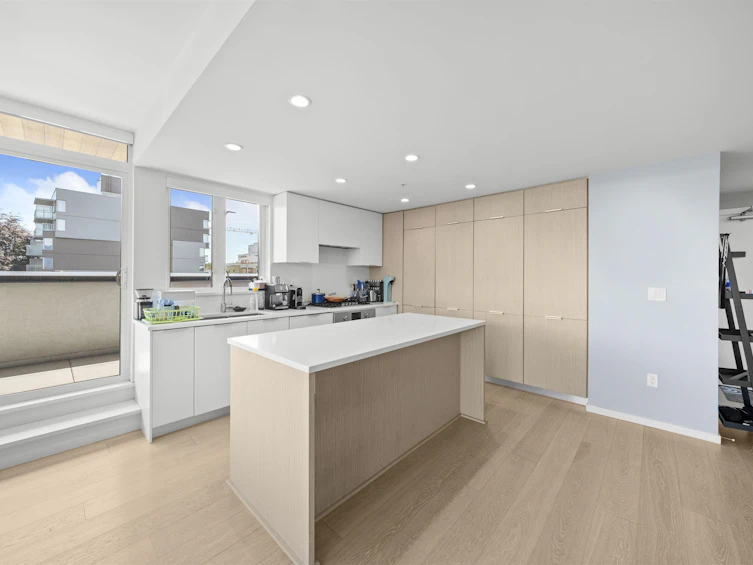 602-5085 Main Street, Vancouver, BC, V5W 2R2 - 8