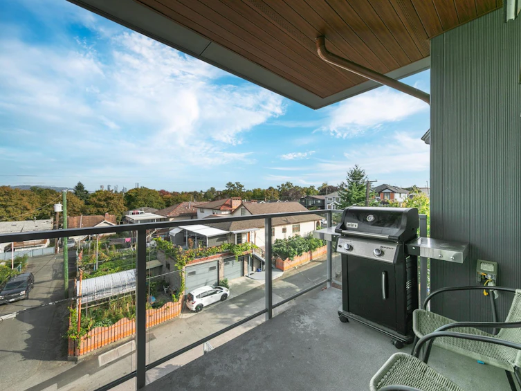 404-2408 Grant Street, Vancouver, BC, V5K 3G4 - 14
