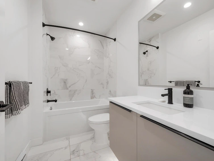 404-2408 Grant Street, Vancouver, BC, V5K 3G4 - 30