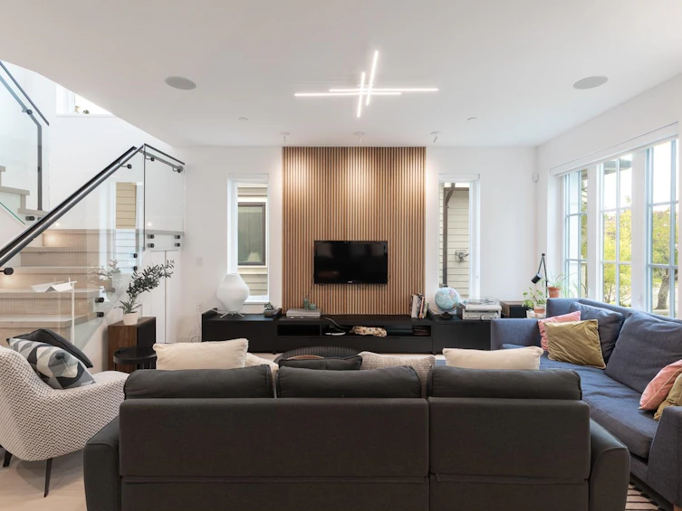 1438 E 17th Avenue, Vancouver, BC, V5N 2G8 - 3