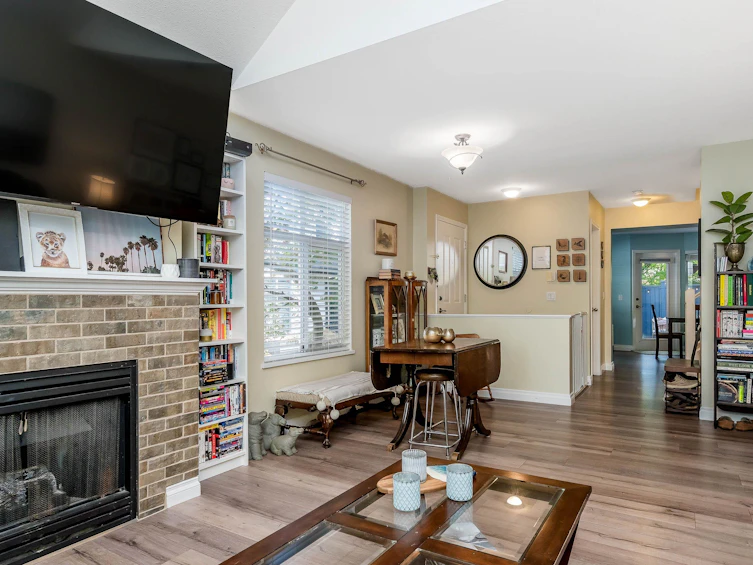 4-18883 65 Avenue, Surrey, BC, V3S 8Y2 - 9