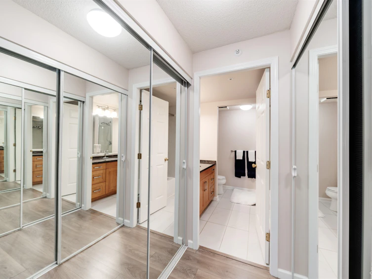 203-3070 Guildford Way, Coquitlam, BC, V3B 7R8 - 24