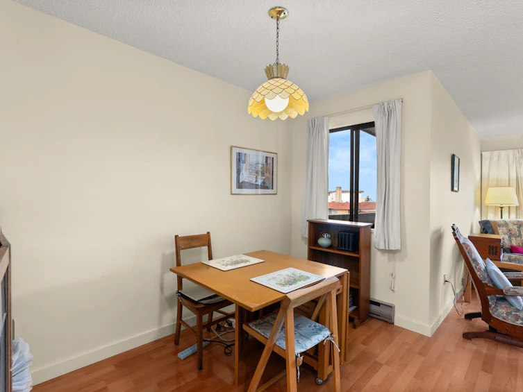 305-2100 W 3rd Avenue, Vancouver, BC, V6K 1L1 - 10