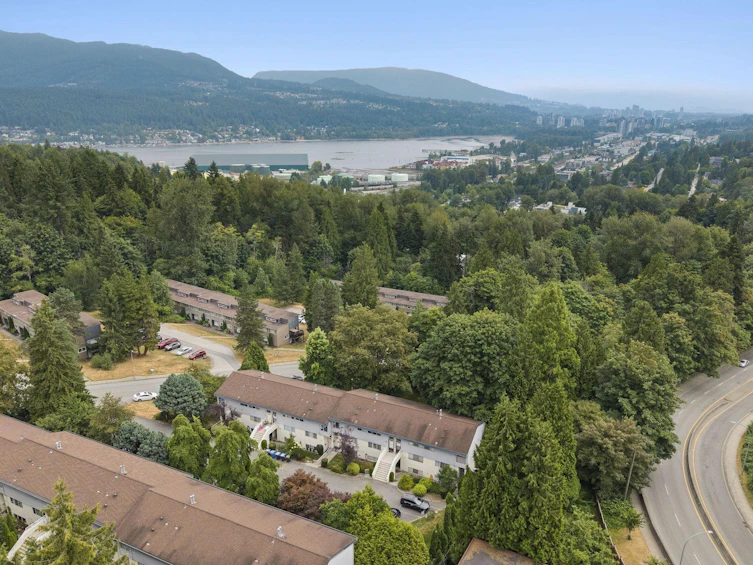 1035 Cecile Drive, Port Moody, BC, V3H 1M5 - 2