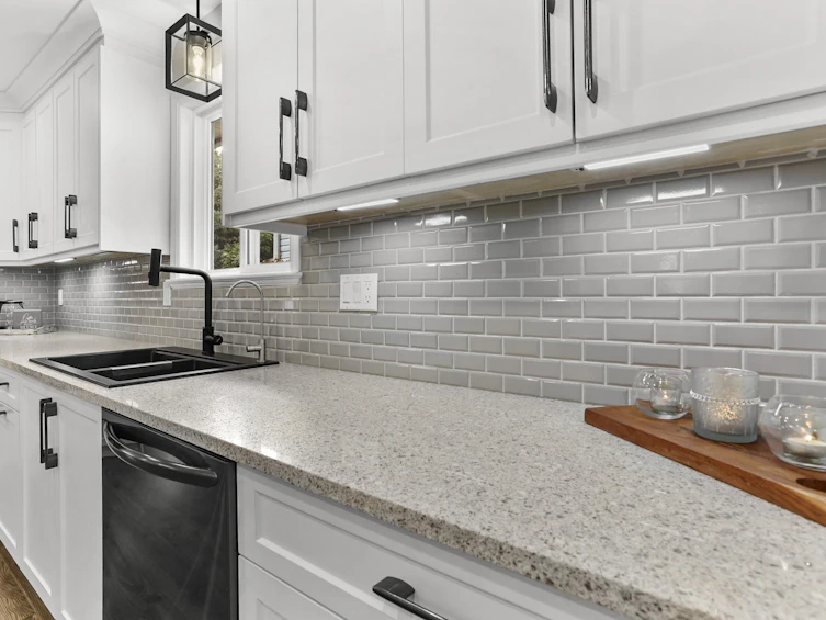 33491 11th Avenue, Mission, BC, V2V 6Z5 - 5