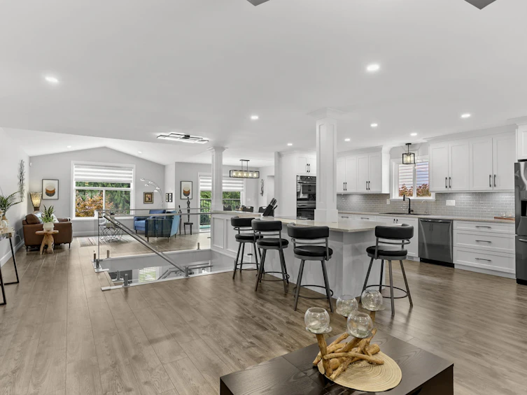 33491 11th Avenue, Mission, BC, V2V 6Z5 - 2