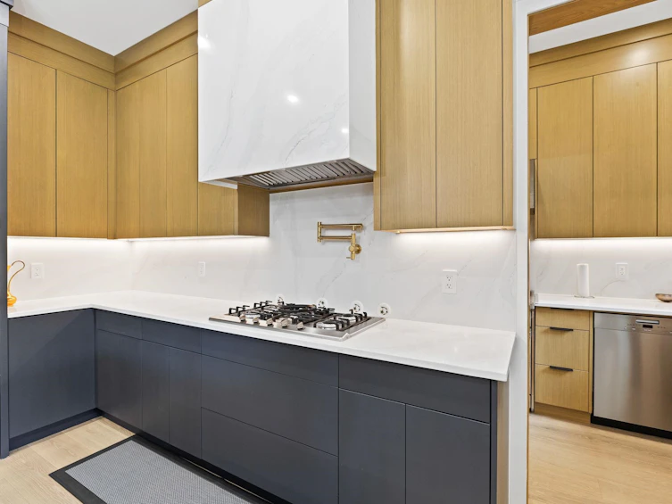10258 128a Street, Surrey, BC, V3T 3E8 - 12