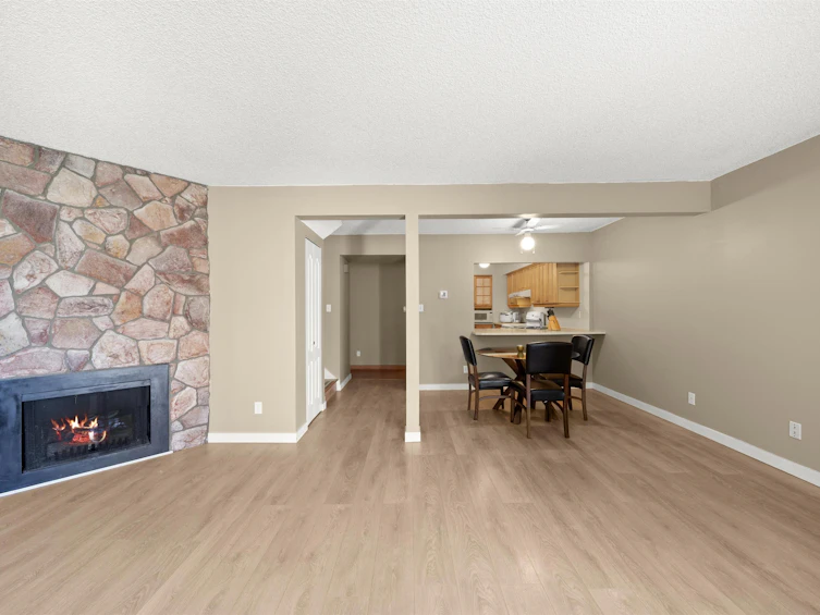 1936 Goleta Drive, Burnaby, BC, V5A 1P6 - 4