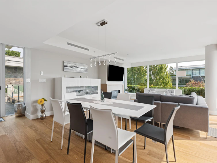 201-908 Keith Road, West Vancouver, BC, V7T 1M3 - 9