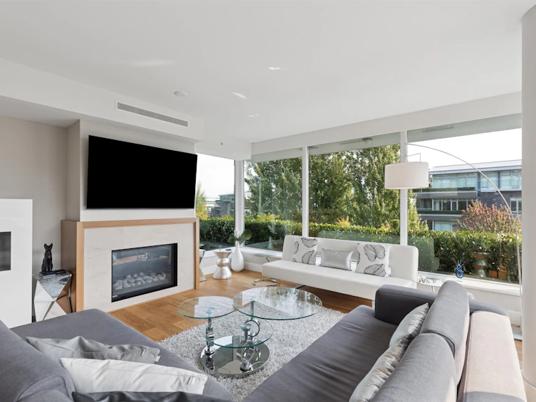 201-908 Keith Road, West Vancouver, BC, V7T 1M3 - 4