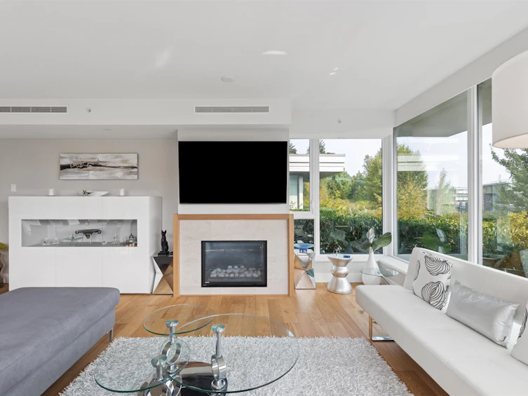 201-908 Keith Road, West Vancouver, BC, V7T 1M3 - 3