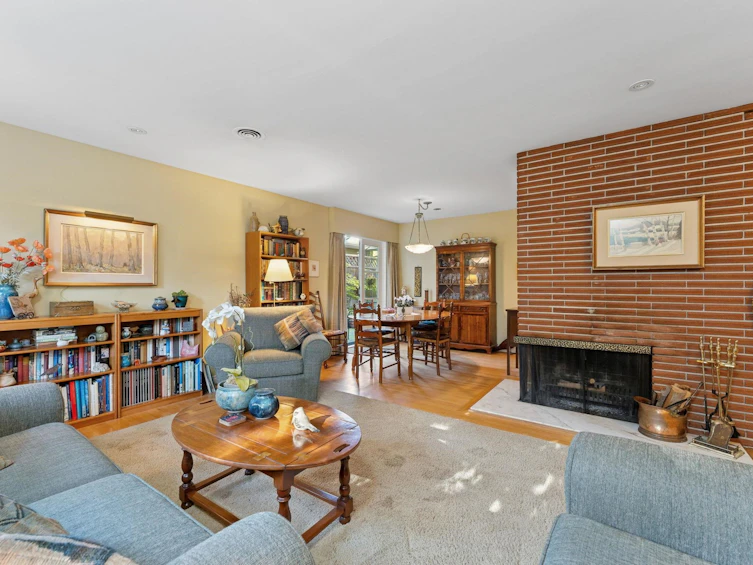 2658 Newmarket Drive, North Vancouver, BC, V7R 2T4 - 4