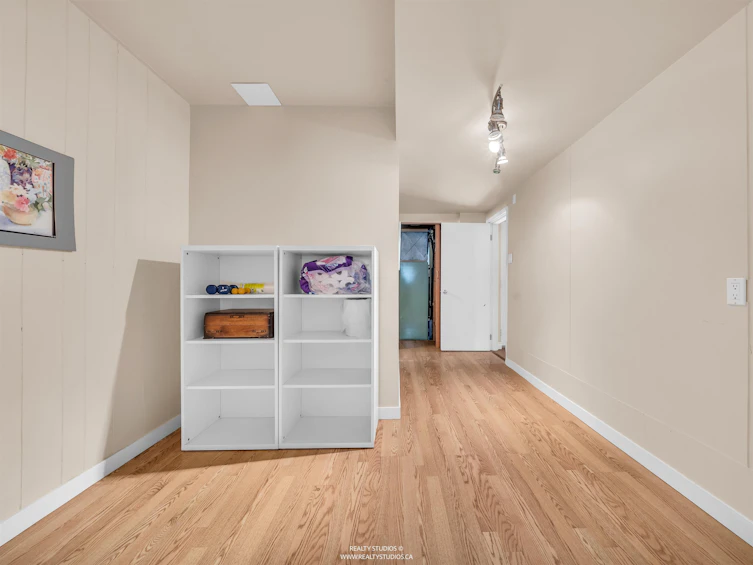1202 Bracknell Crescent, North Vancouver, BC, V7R 1V3 - 27