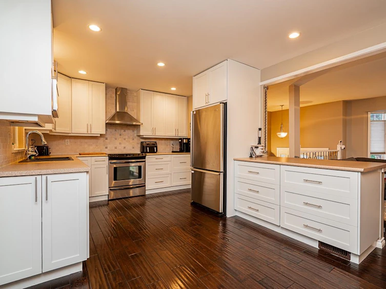 8134 Philbert Street, Mission, BC, V2V 4W7 - 8